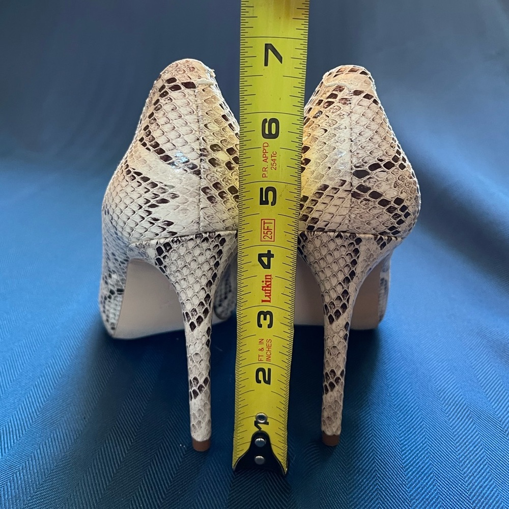 Bcbgeneration - Snakeskin Pumps Euc - image 4